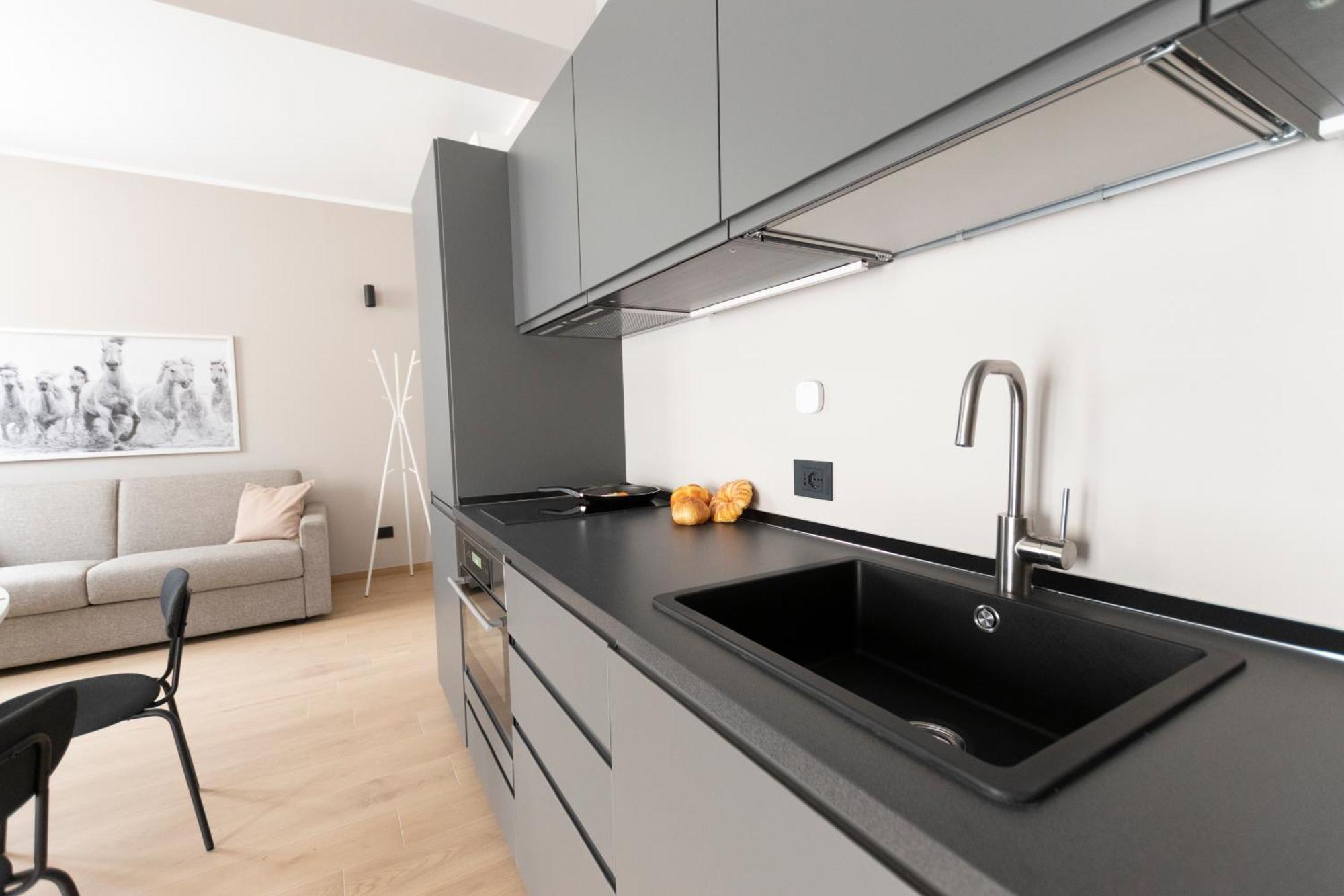 Apartment Ihost Luxury -free Parking- Plana 8 Mailand
